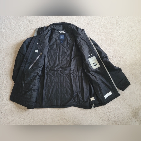 Gap - Picture 6 of 12